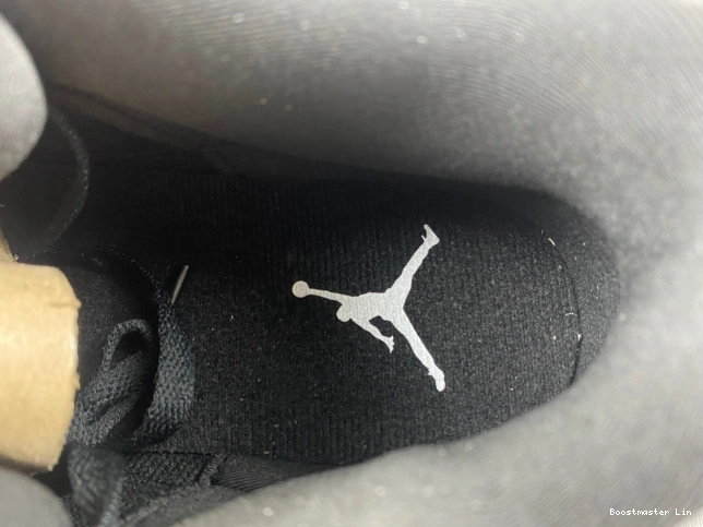 Boostmaster lin Monday Jordan Cyber Retro 136064-020 3 (2016) 0815